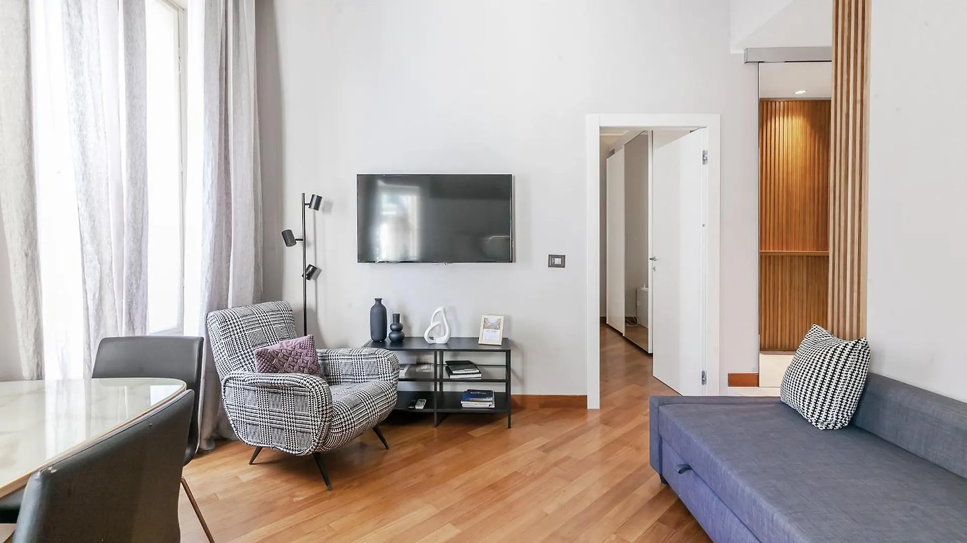 Apartment San Babila Executive Suite - Discover The Historic Centre Of Milano