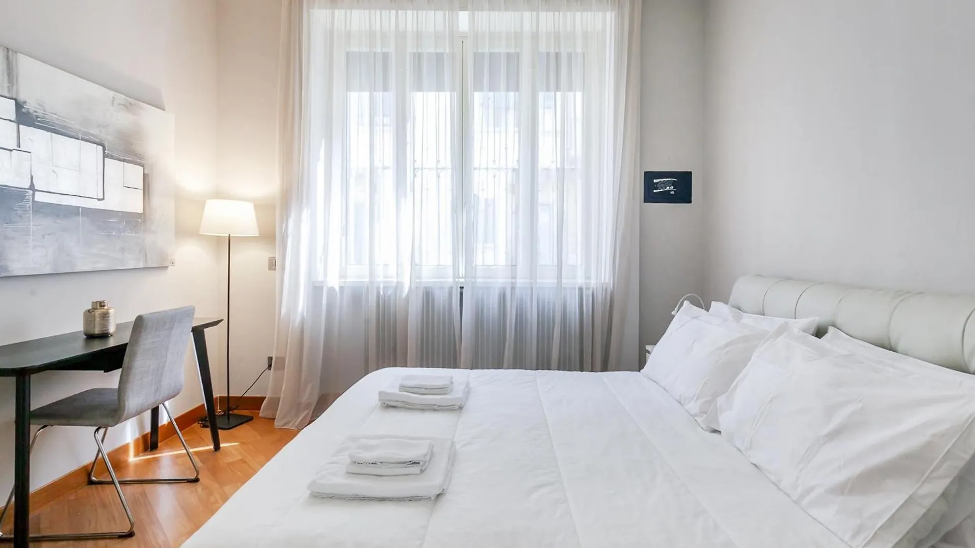 San Babila Executive Suite - Discover The Historic Centre Of Milano Apartment Milan