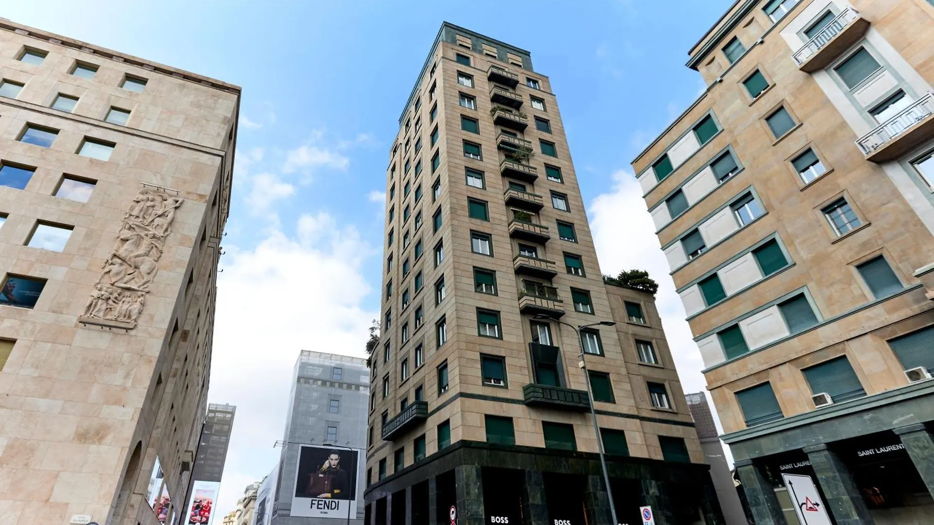 San Babila Executive Suite - Discover The Historic Centre Of Milano 0*, Milan